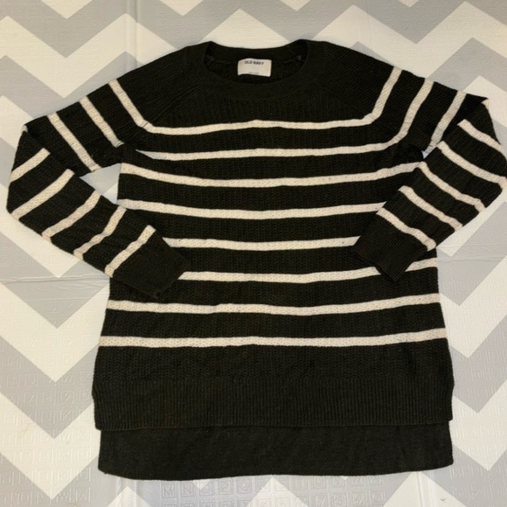 Old Navy Sweater